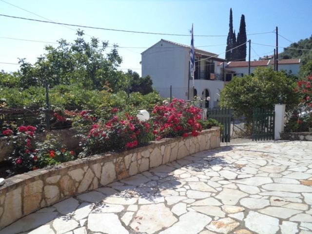 Nikolas Apartments Kalami Bay Esterno foto